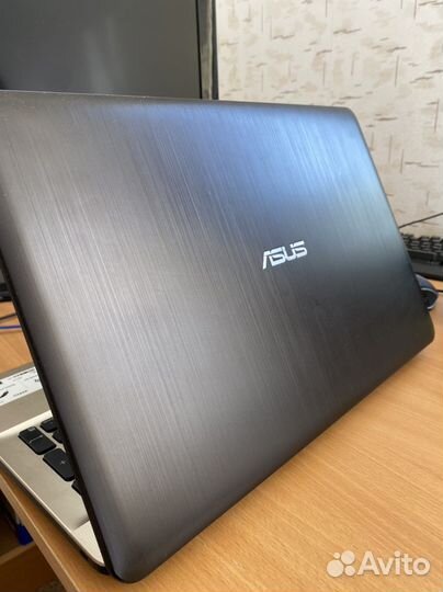Ноутбук asus intel i3-6006U GeForce 920mx