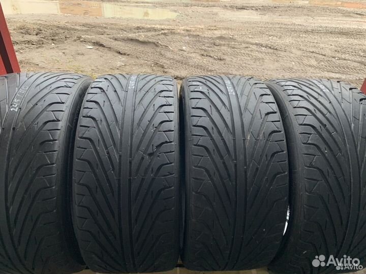 Triangle TR968 245/40 R18 97W