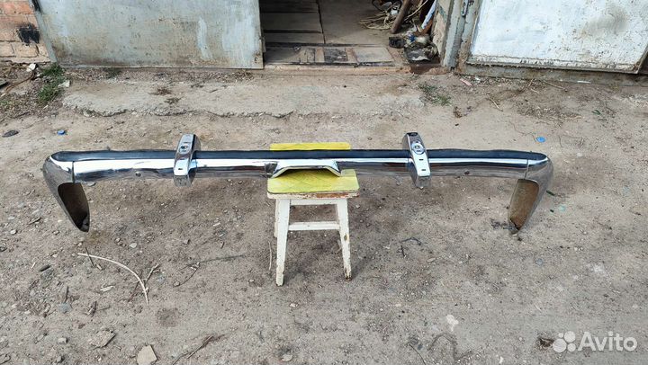 Бампер газ 24