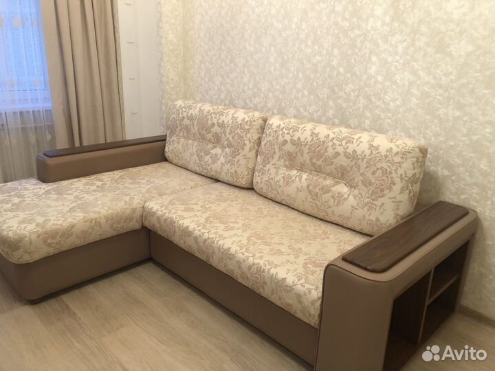 Диван