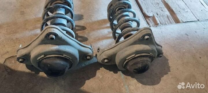 Амортизаторы на Audi A6 C6 2005 г