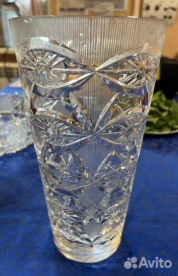 Хрустальная ваза 27 см