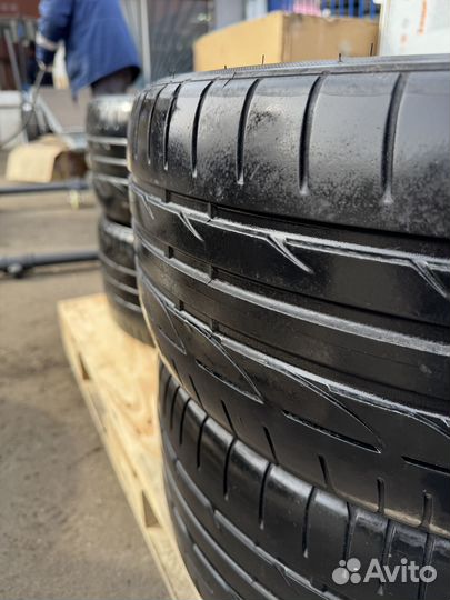 Bridgestone Potenza S001 225/40 R18 и 245/35 R18
