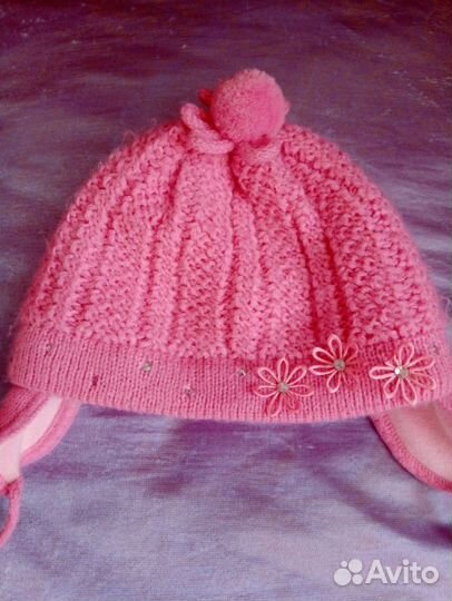 Шапочка демисезонная на девочку