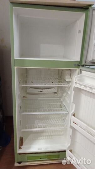 Холодильник sanyo