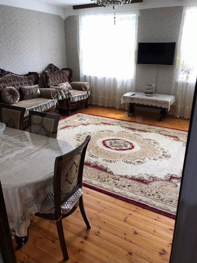 4-к. квартира, 100 м², 1/5 эт.