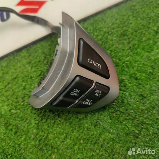 Кнопки круиза передние Suzuki Grand Vitara/Escudo