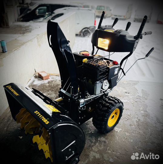 Бензиновый снегоуборщик champion ST1170BS