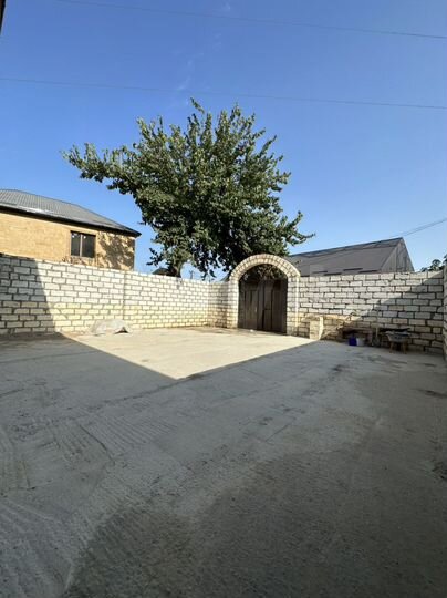 Дом 200 м² на участке 2,5 сот.