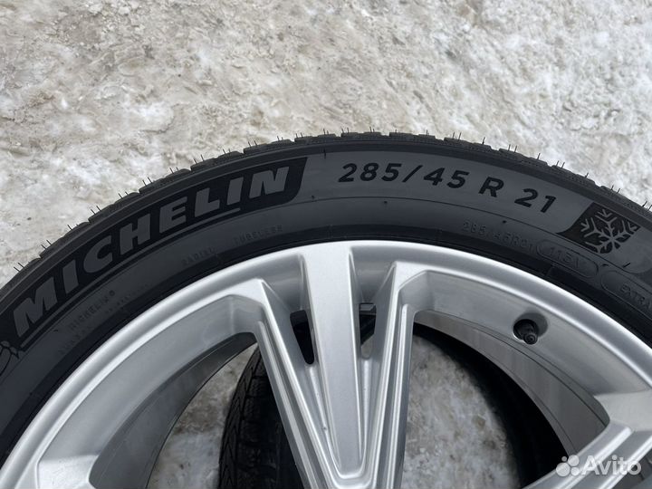 Новые колеса зима Audi Q8 R21 оригинал