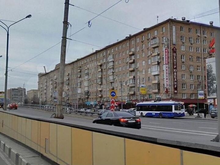 Сдам торговое помещение, 142.9 м²