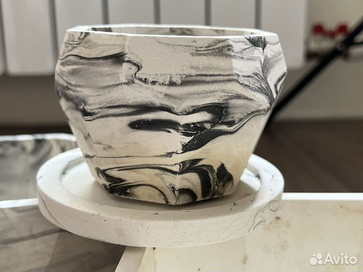 Горшок для цветов