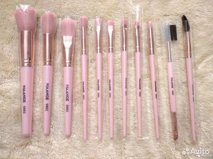 Новый набор кистей для макияжа