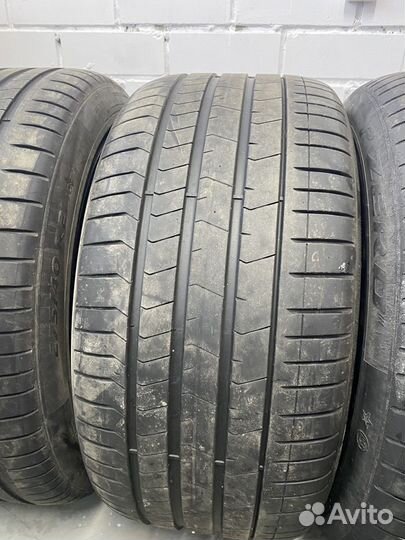 Pirelli P Zero 275/40 R21 и 315/35 R21 111Y