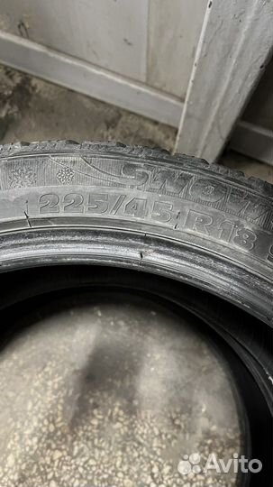 Triangle Snowlink TWT02 225/45 R18 95