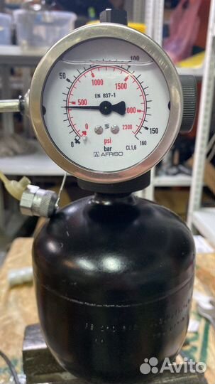 Заправка гидроаккумуляторов азотом