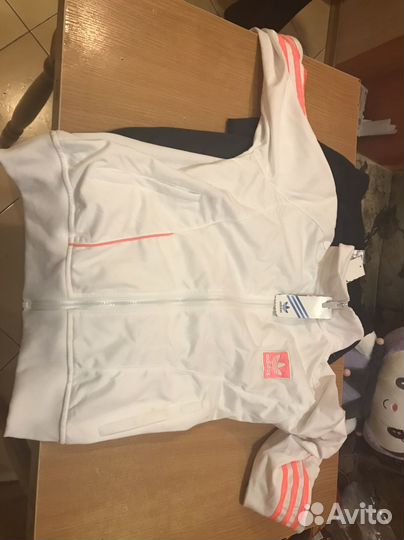 Спортивный костюм adidas для девочки 140