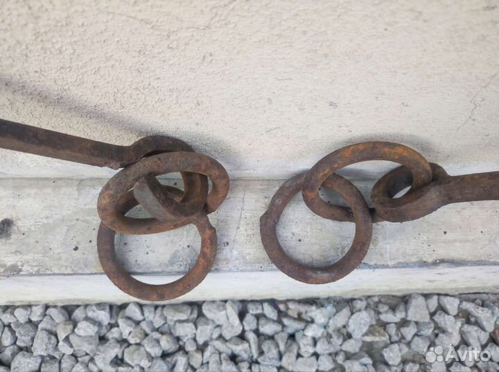 Старинный кованый элемент запчасть телеги кованина