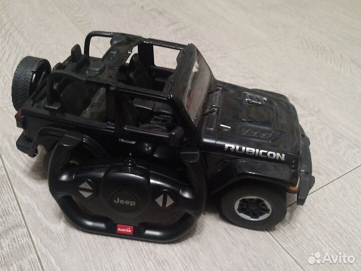 Машина на пульте управления