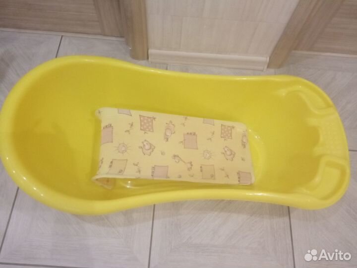Ванночка детская для купания с горкой