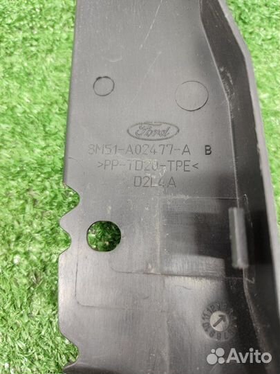 Пыльник крыла передний левый Ford Focus хэтчбек