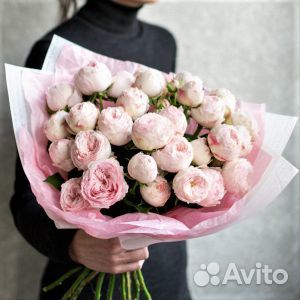 Букет пионовидных роз доставка №409