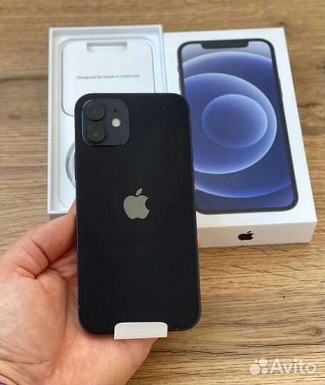 iPhone 12, 64 ГБ