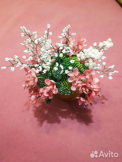 Нежный мини-букетик из бисера - ручная работа