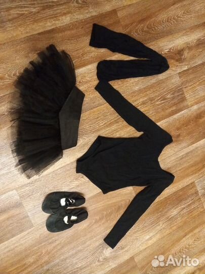 Купальник, балетки черные/белые,пачка черная