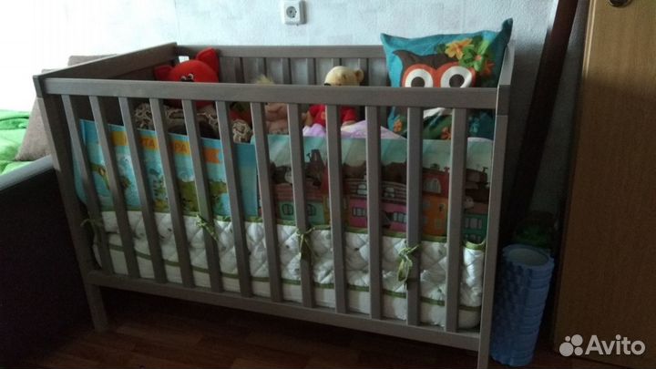 IKEA: Кроватка детская + матрас + бортик