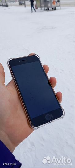 iPhone 7, 32 ГБ