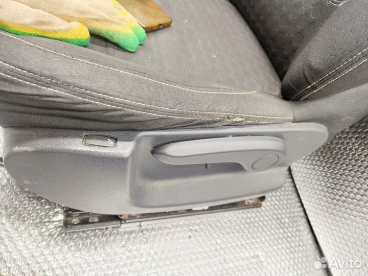 Комплект сидений Renault Logan 2/Sandero 2, 2015