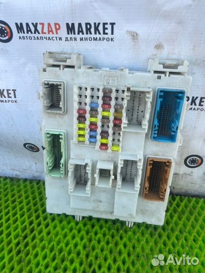 Блок предохранителей салонный Ford Focus 3