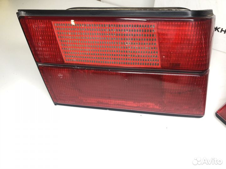 Фонари задние внутренние BMW E34