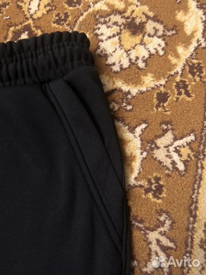 Черные широкие спортивные штаны