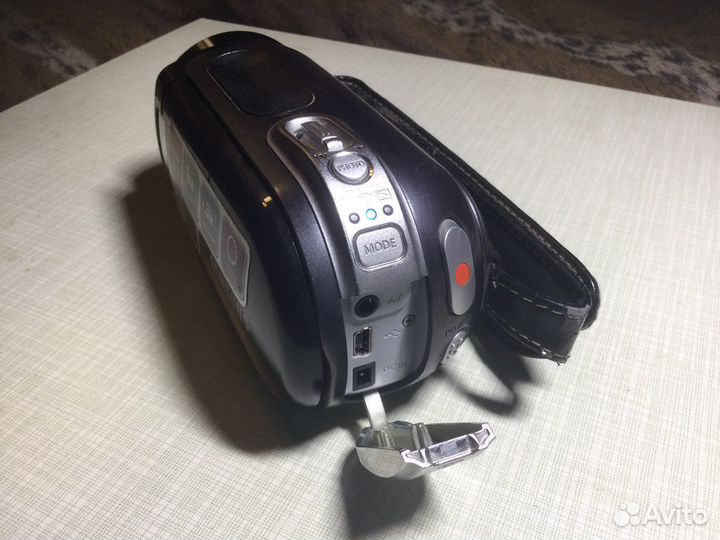 Цифровая видеокамера Samsung SMX-F33BP/XER