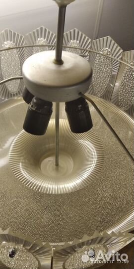 Люстра 4-х ламповая б\у