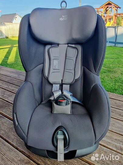 Автокресло britax romer trifix2 i size