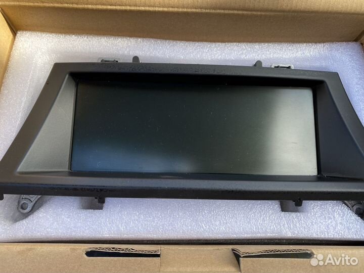 Автомобильный монитор CCC Бмв х5 е70