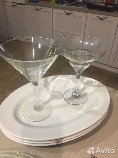 Стаканы, рюмки, фужеры