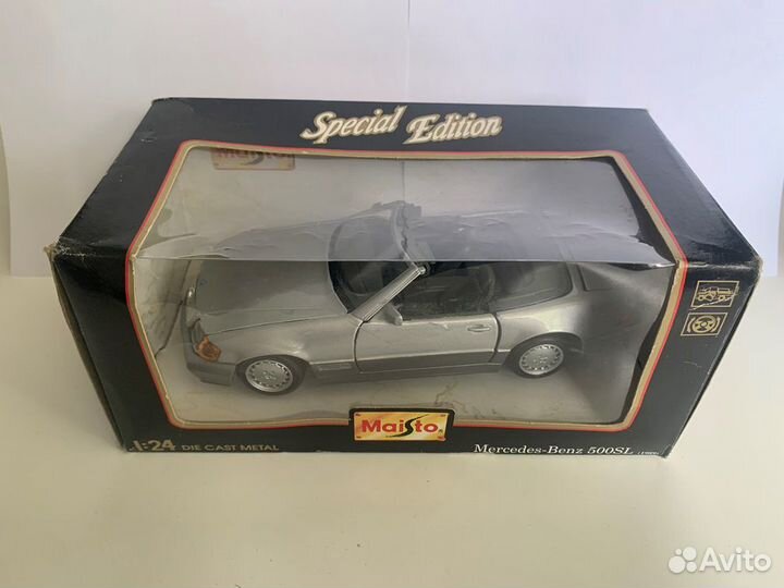 Модель 1:24 Mercedes Benz 500SL maisto
