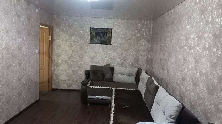 2-к. квартира, 43 м², 3/5 эт.