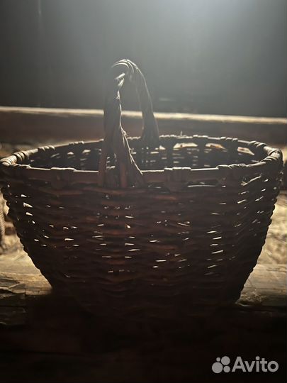 Корзина плетеная