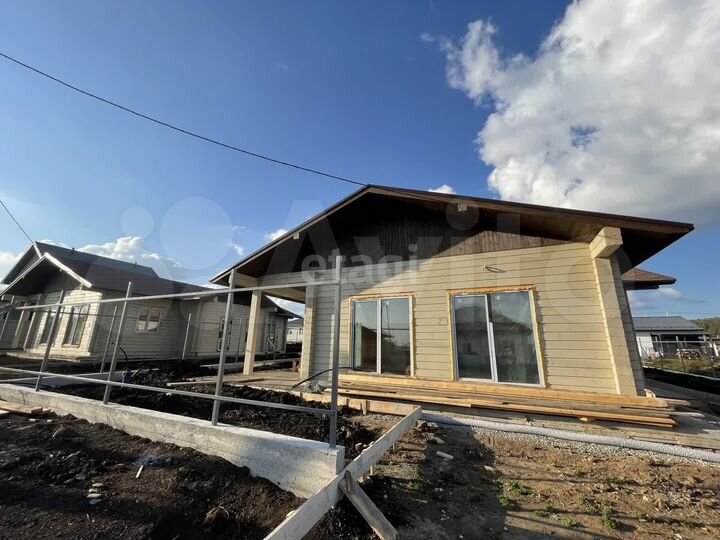 Коттедж 134,9 м² на участке 7 сот.