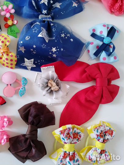 Пакетом заколки, резинки, ободки и пр