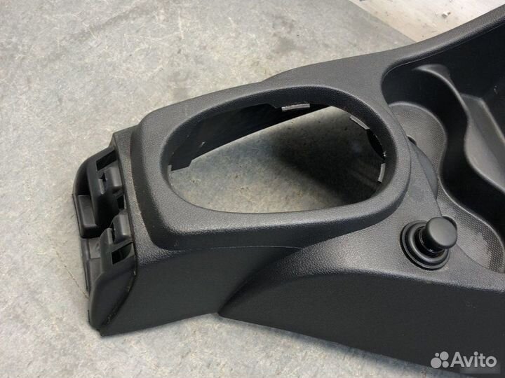 Накладка центральной консоли Nissan Almera G15