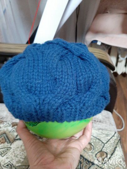 Женский берет с шарфиком