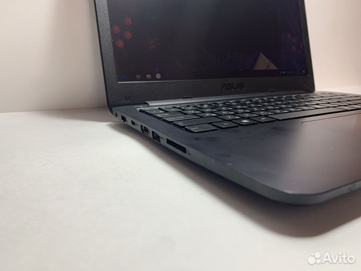Как новый ноутбук asus 4gb/512gb/FullHD