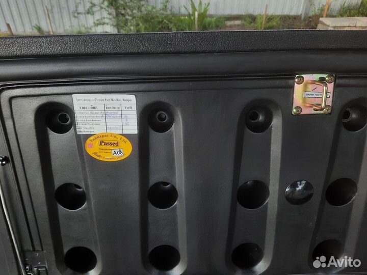 Ящик бокс для инструментов в пикап грузовик