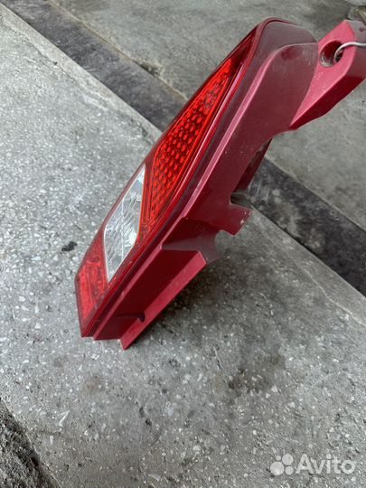 Фонарь задний левый